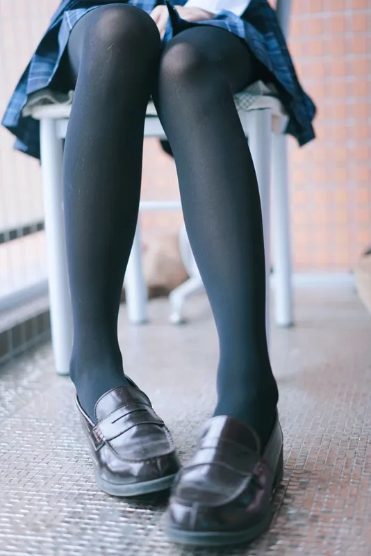 跪姿阳台真空jk - JK类型写真